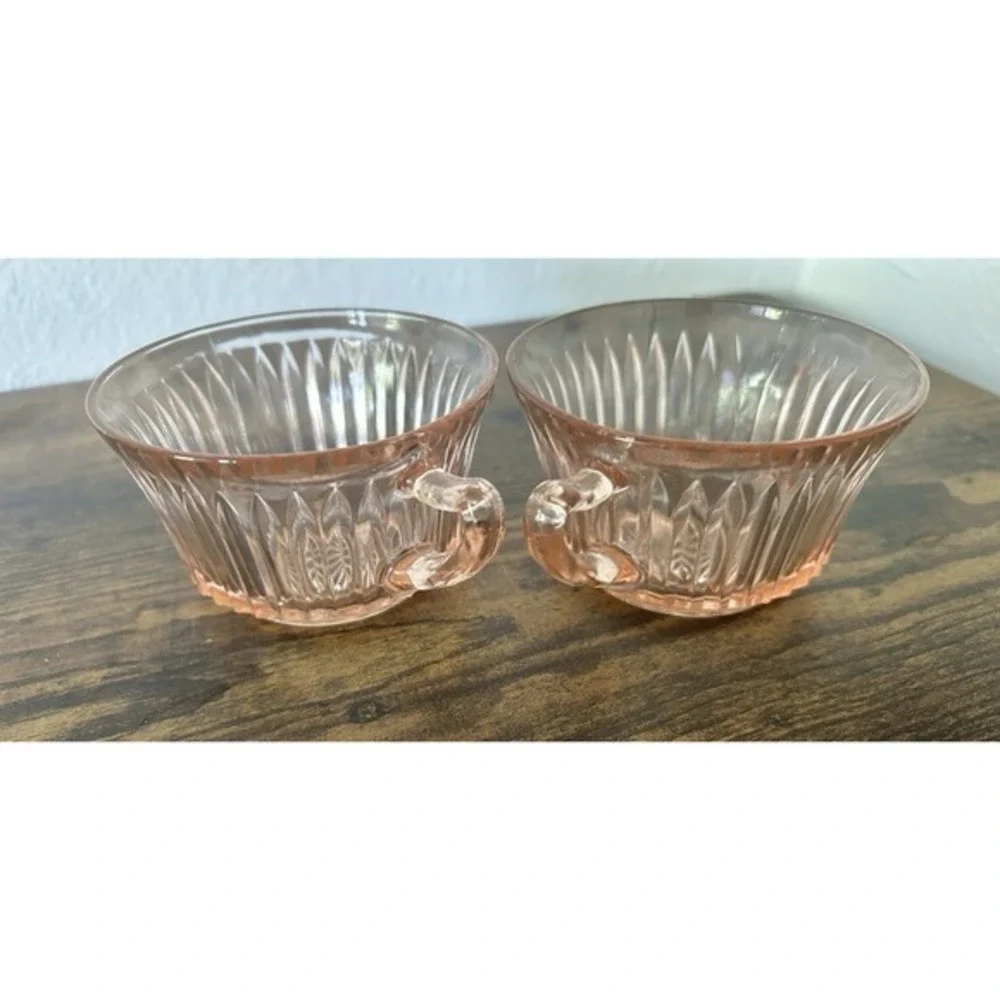 PAIR 2-PC Anchor Hocking Pink Depression Glass Cups Queen Mary‎ Rubber Pattern